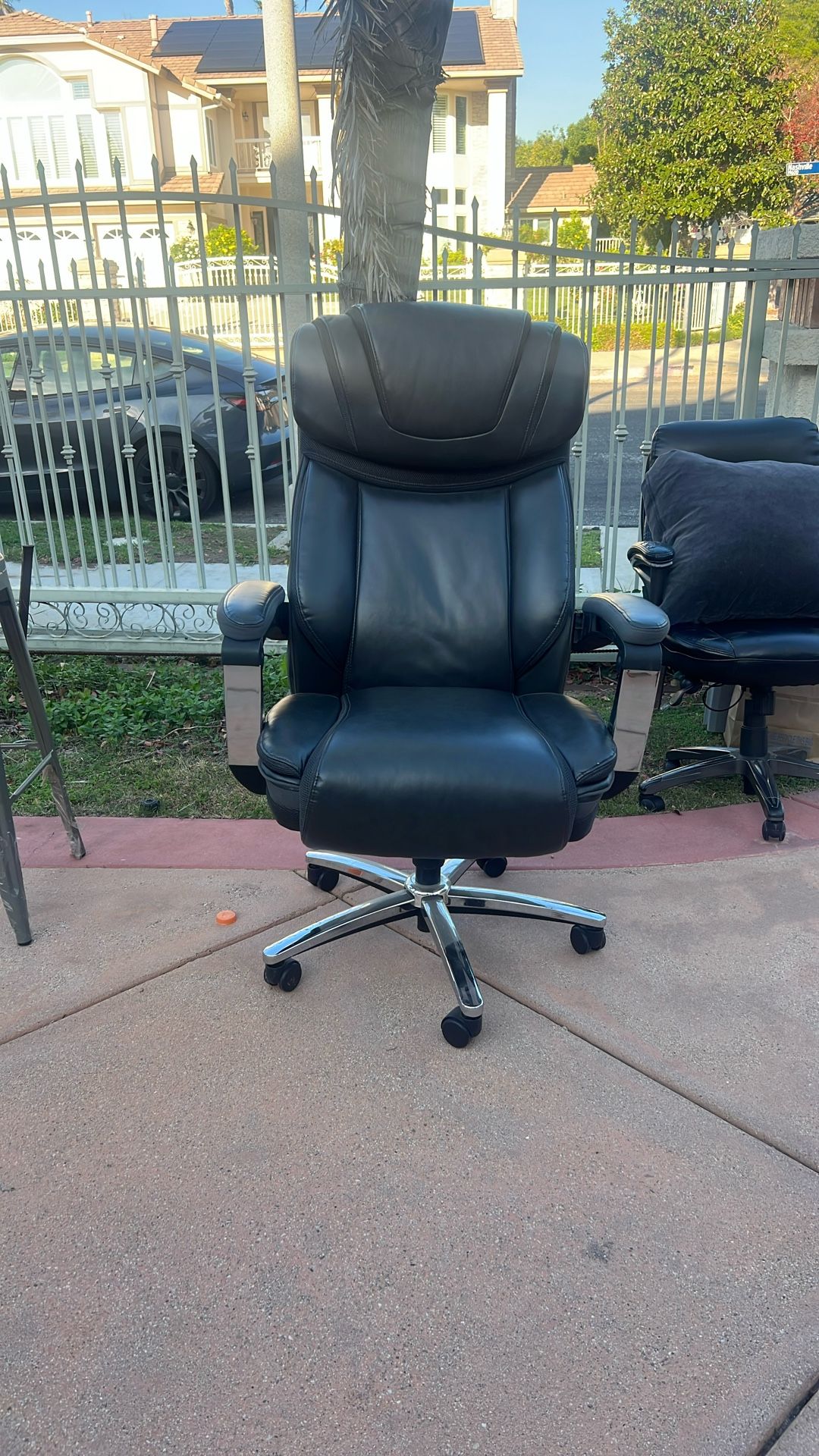 Black Office Chair