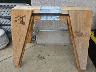 Heavy Duty Wooden Sawhorses (Set of 2) –