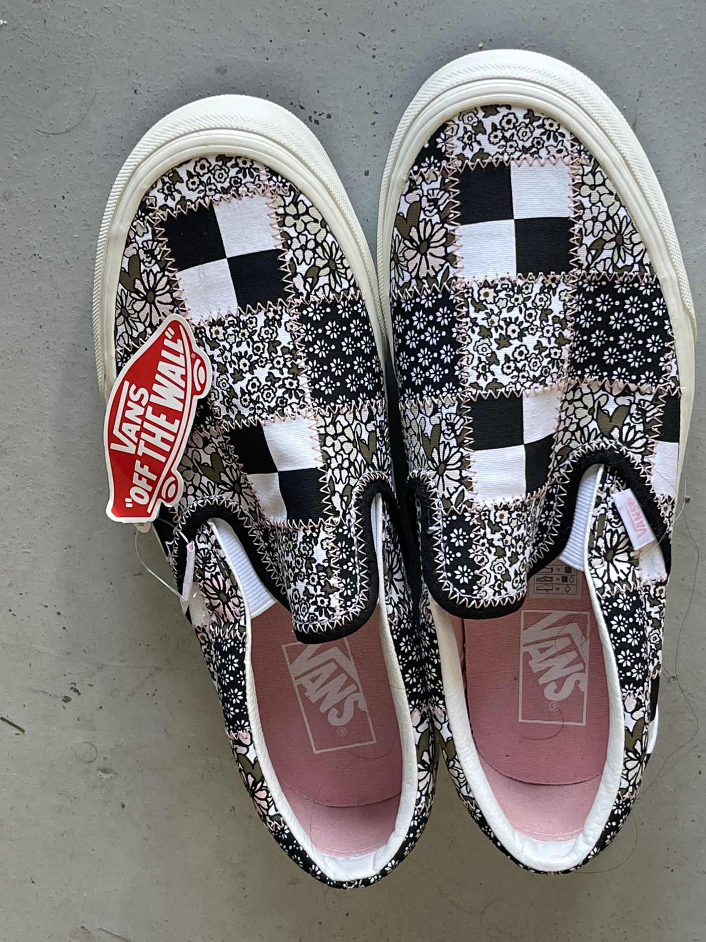 New Vans - 9 Mens / 10.5 Women (Black & White)