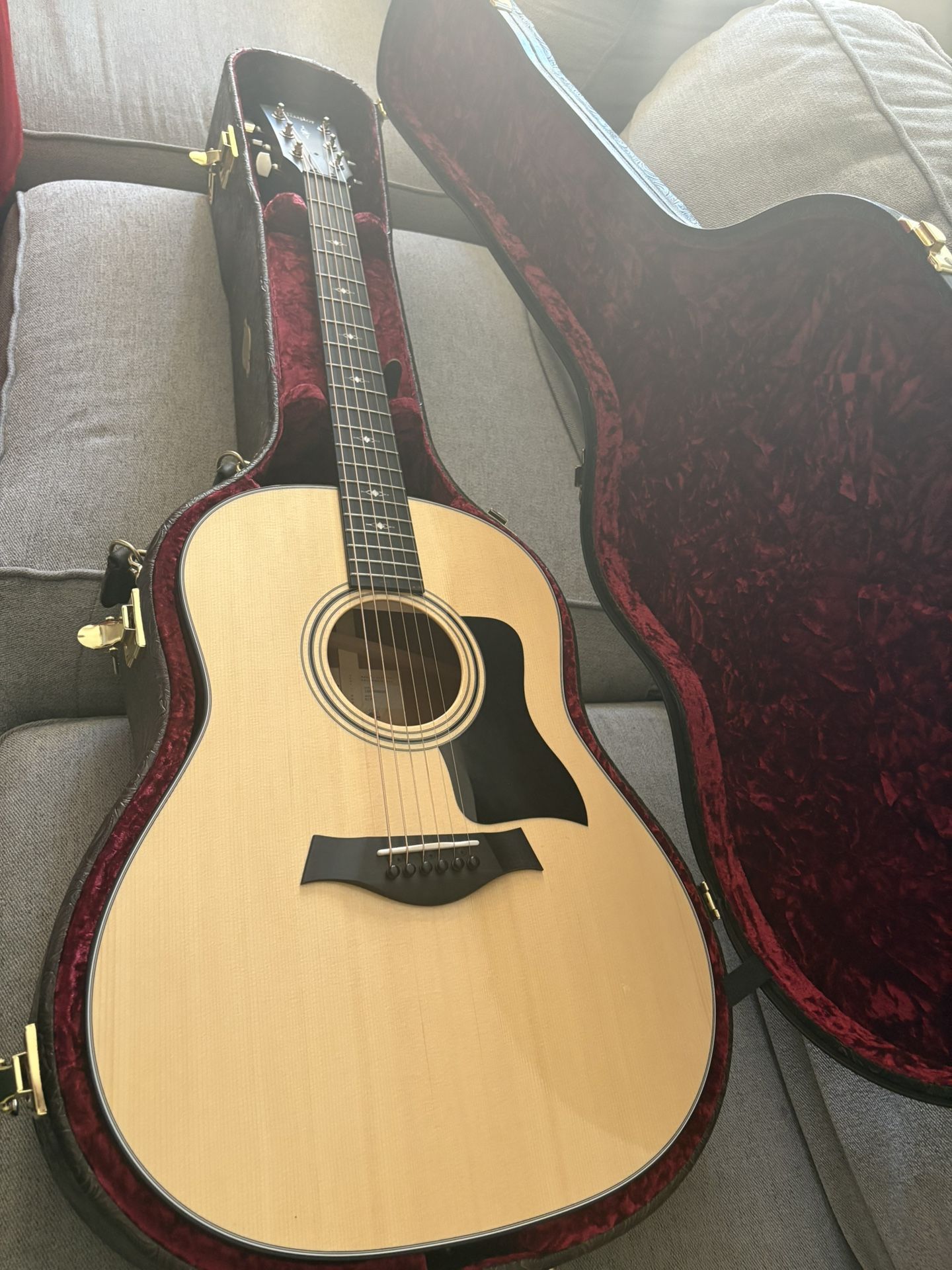 Taylor grand pacific Guitar 317 E