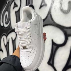 AIR FORCES BLACK/WHITE