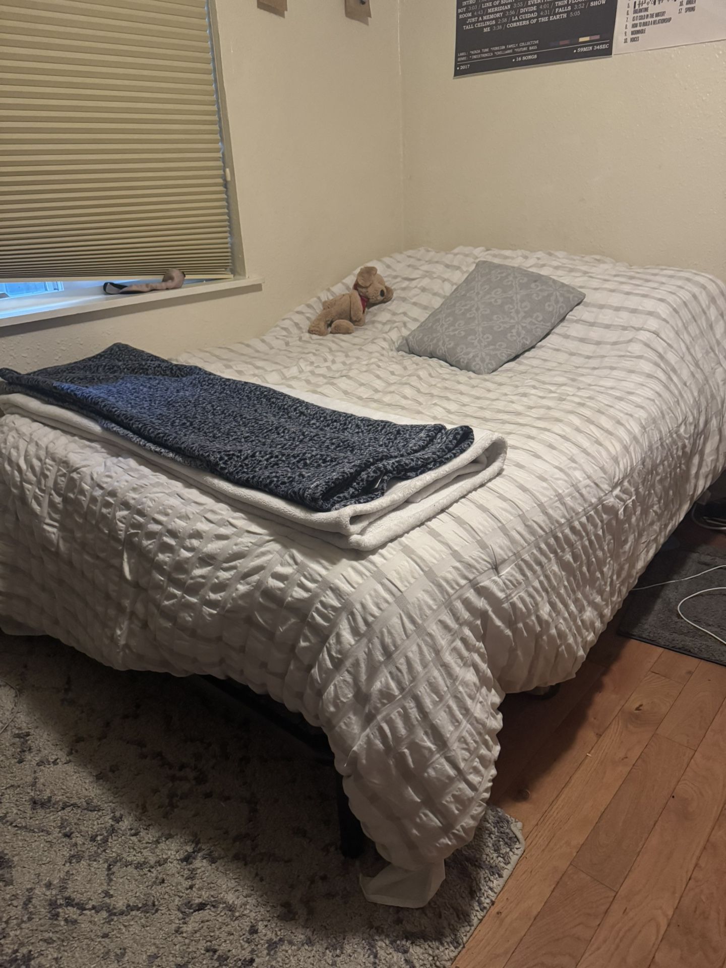 Bed and bed frame-Full (adjustable frame)