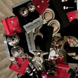 25 pair of new beautiful earrings for only $25 for all