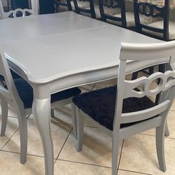 Table With 4 Chairs 63x43