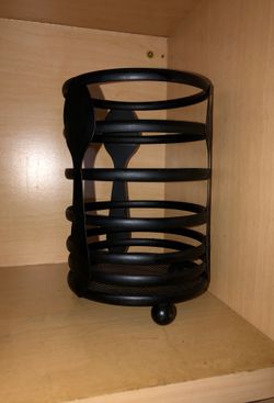 Utensils holder