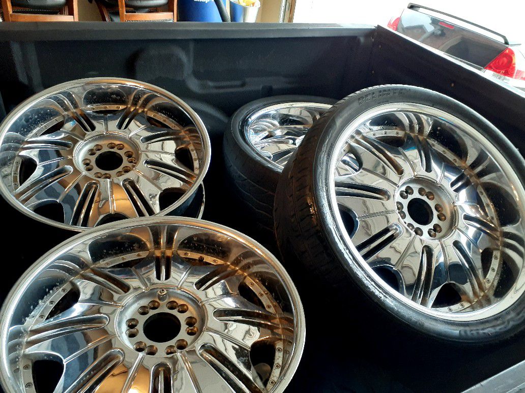 Everything must go 3 sets of rims and tires 24's 20's and 19's two chairs and a transmission for $300. Hit me up for location