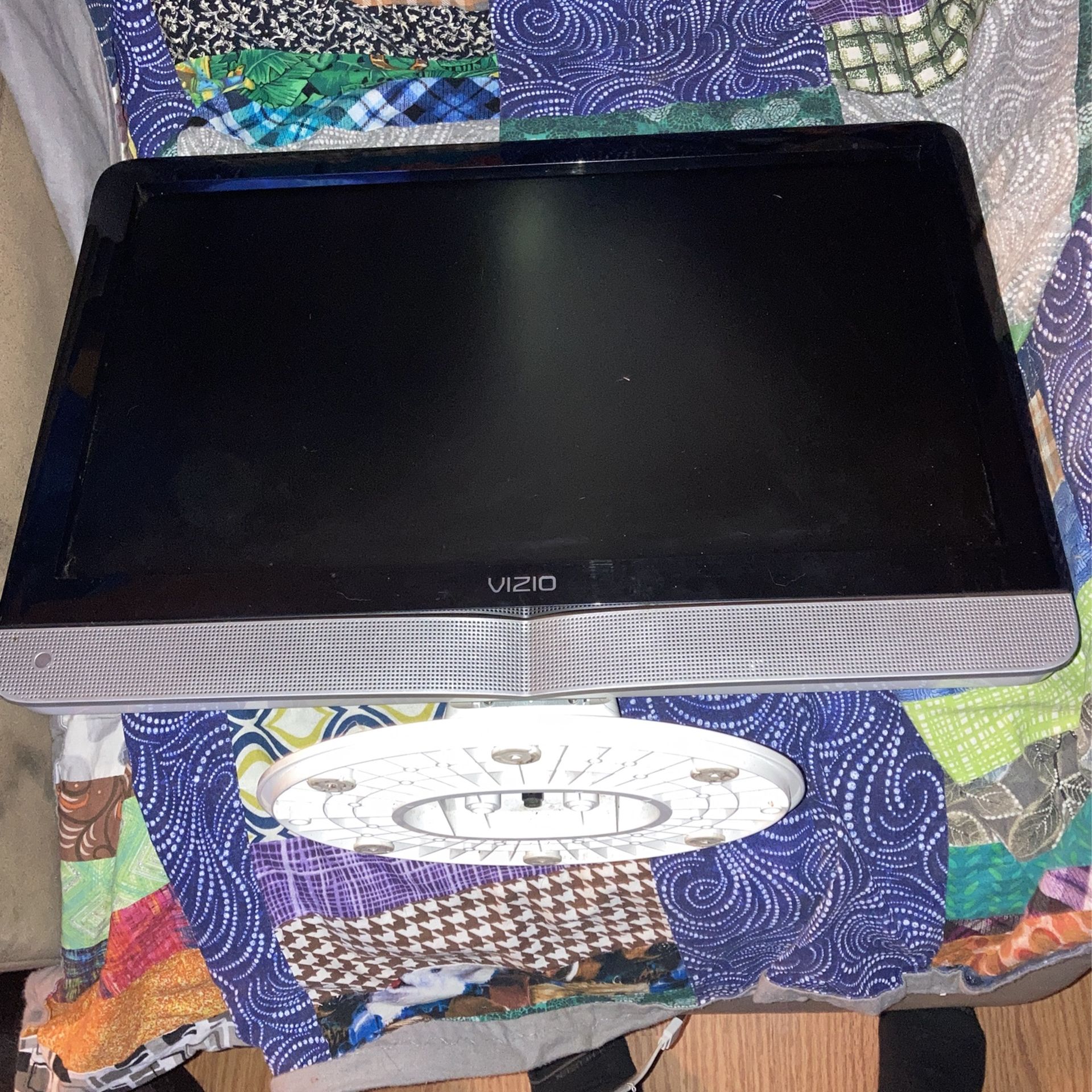 Vizio Monitor With Power Cord And Fully Functionable Please Buy Desperate