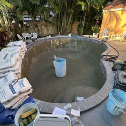 Plaster pool