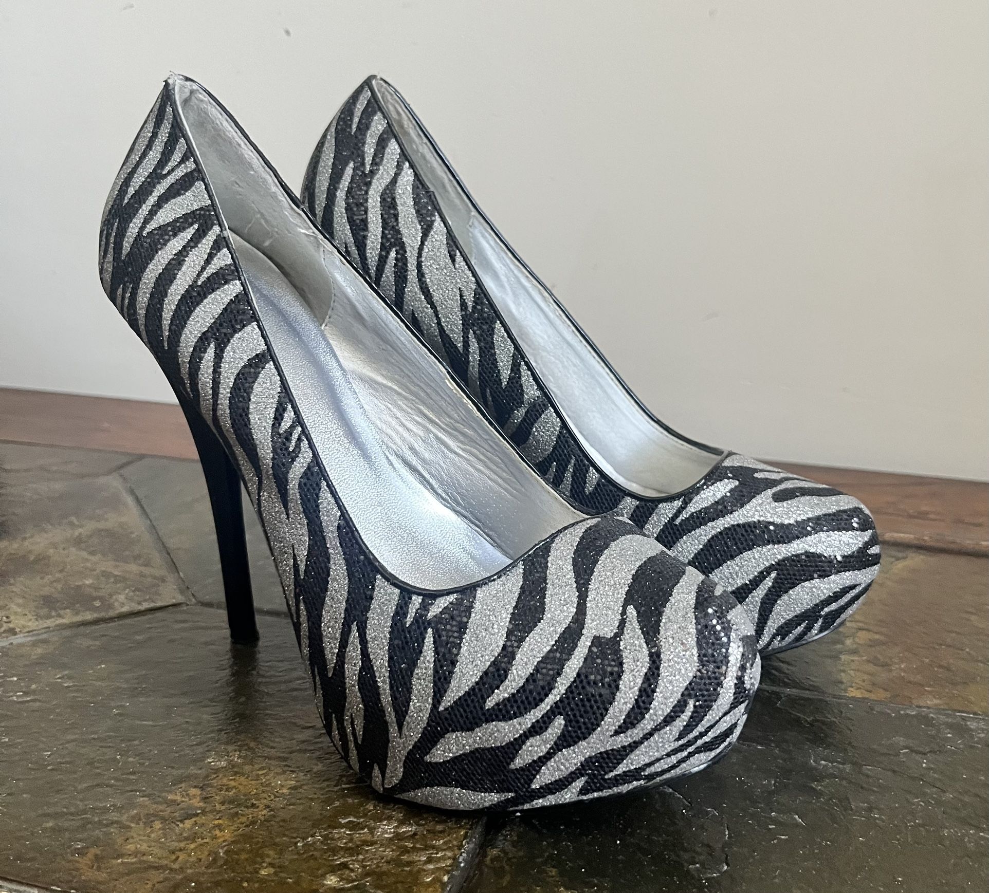 SHI Journey’s Sparkly Silver Black Zebra Print High Heels Platform Stilettos S9