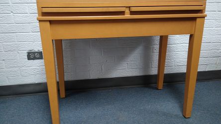 Card Catalogue Table