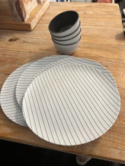 Hearth And Hand Outdoor Plates And Bowls