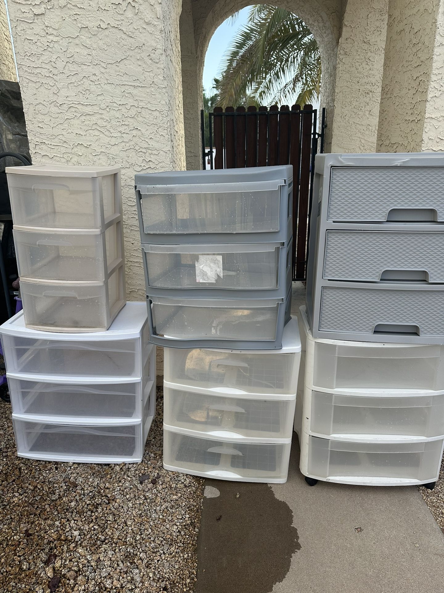 Plastic storage/plastic drawers bundle