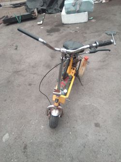 Cobra gas scooter