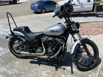 2020 Harley street bob