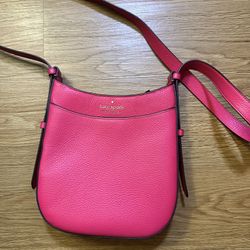 Kate Spade Pink Crossbody Purse. Perfect For Valentines Day 
