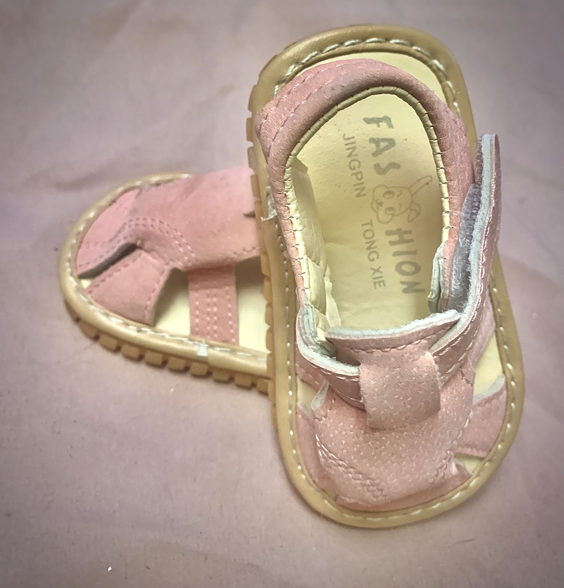 Girl’s Sandals Size 3