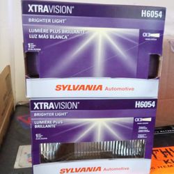 Sylvania H6054 XtraVision: Sealed Beam Headlight, Brighter Light, Set