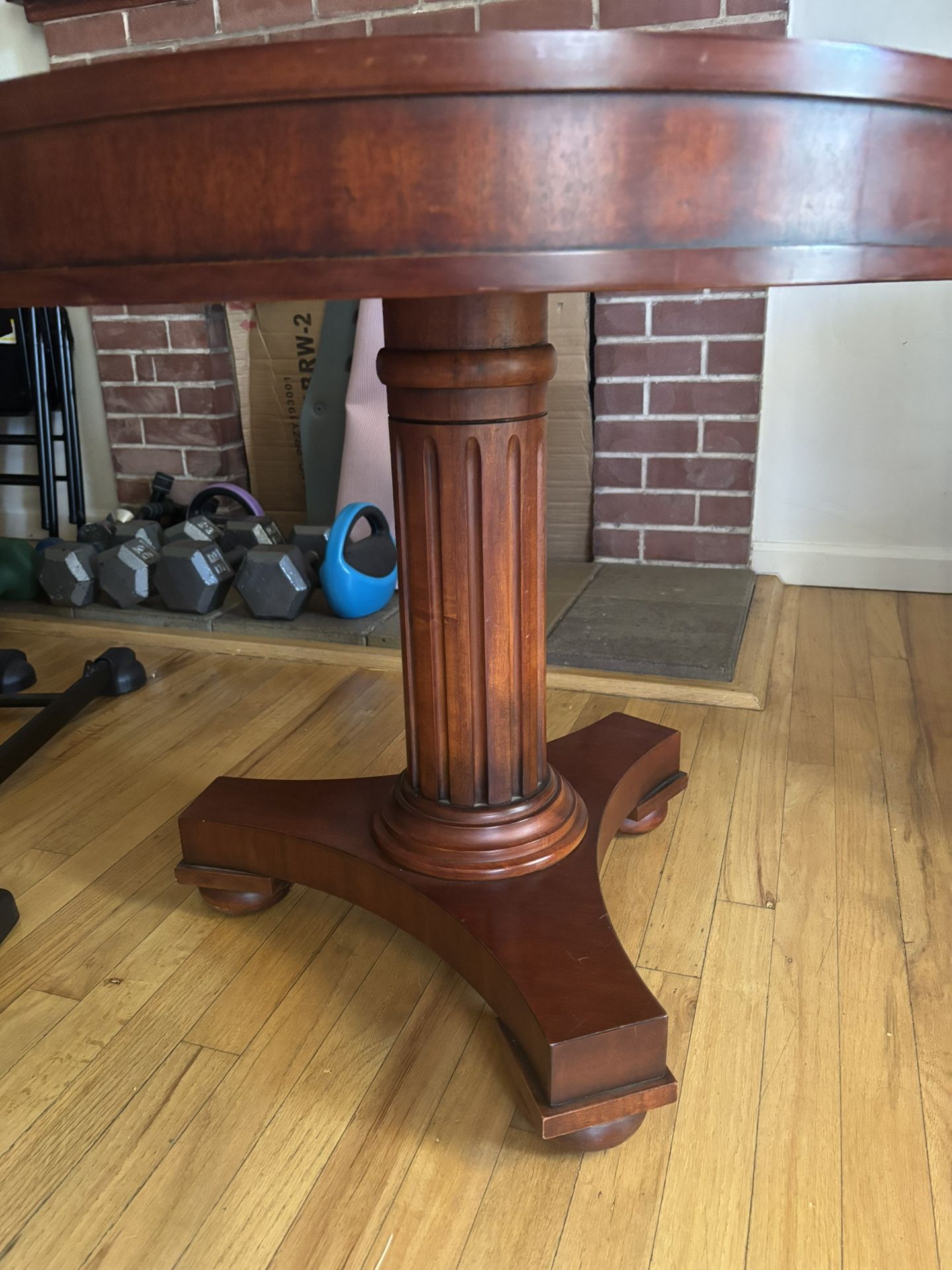 Round End Table