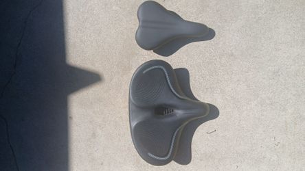 Bike Seats Bundle – 2 Seats $30