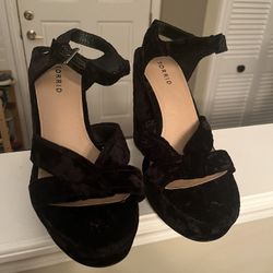 6 Inch Heels - Size 8.5