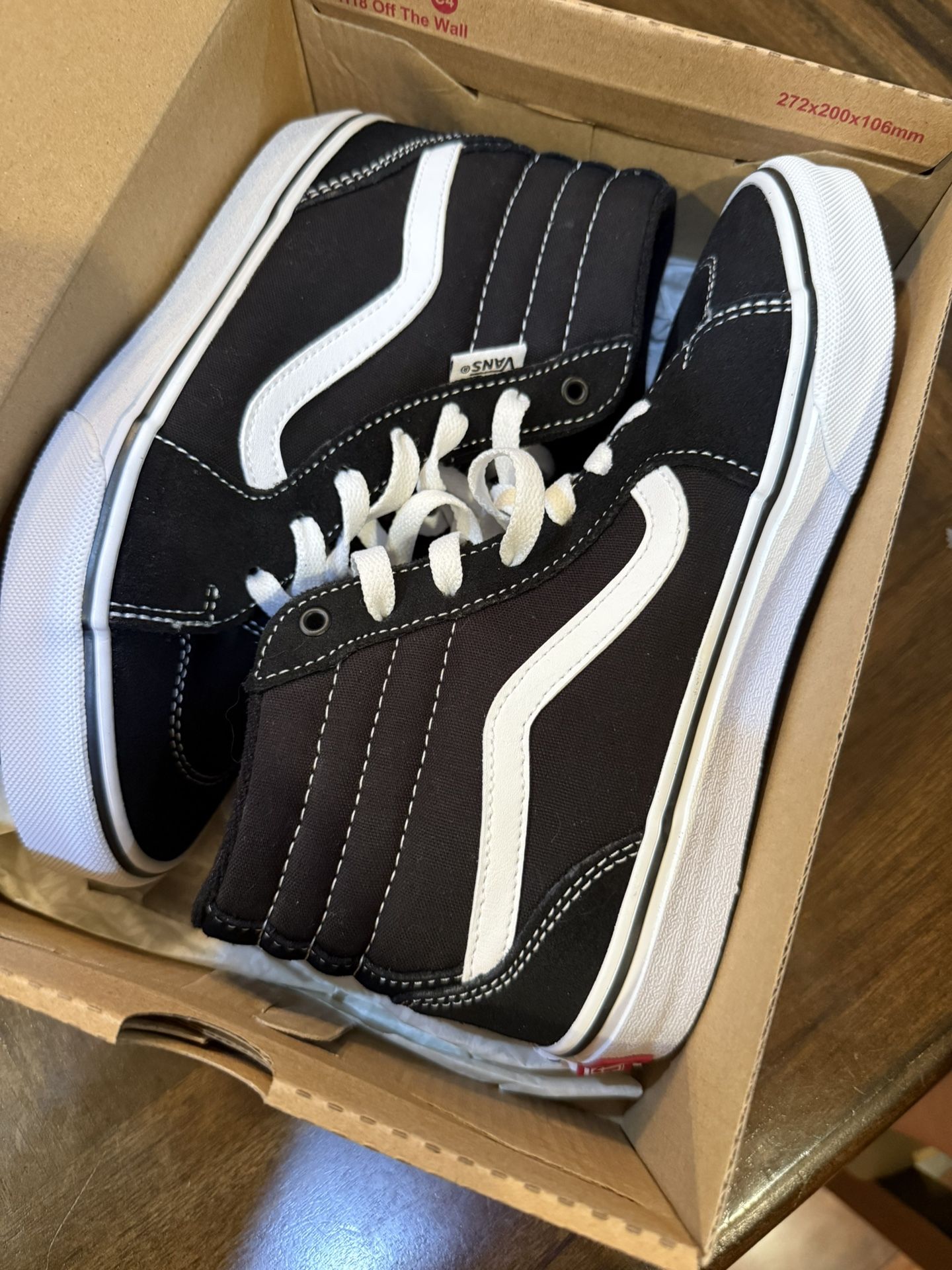 Van Shoes Size 4