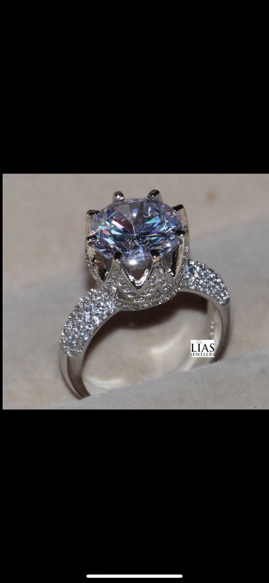 New 18k White Gold Engagement Ring 
