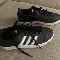Adidas Men’s Black Sneaker