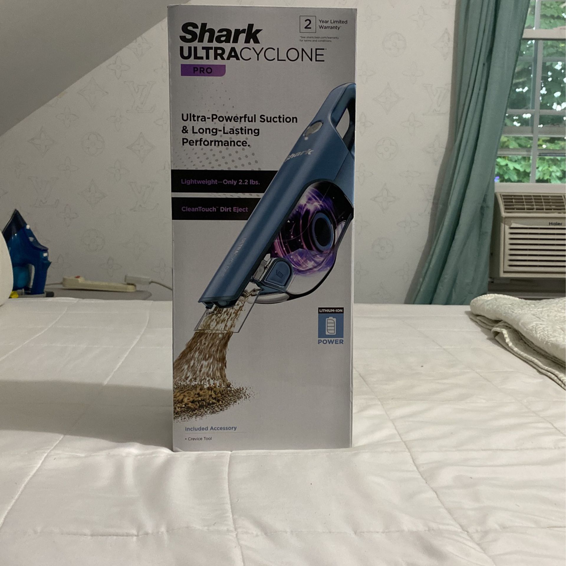 Shark UltraCyclone Pro Cordless Handheld Vacuum Lightweight - CH900WM Blue