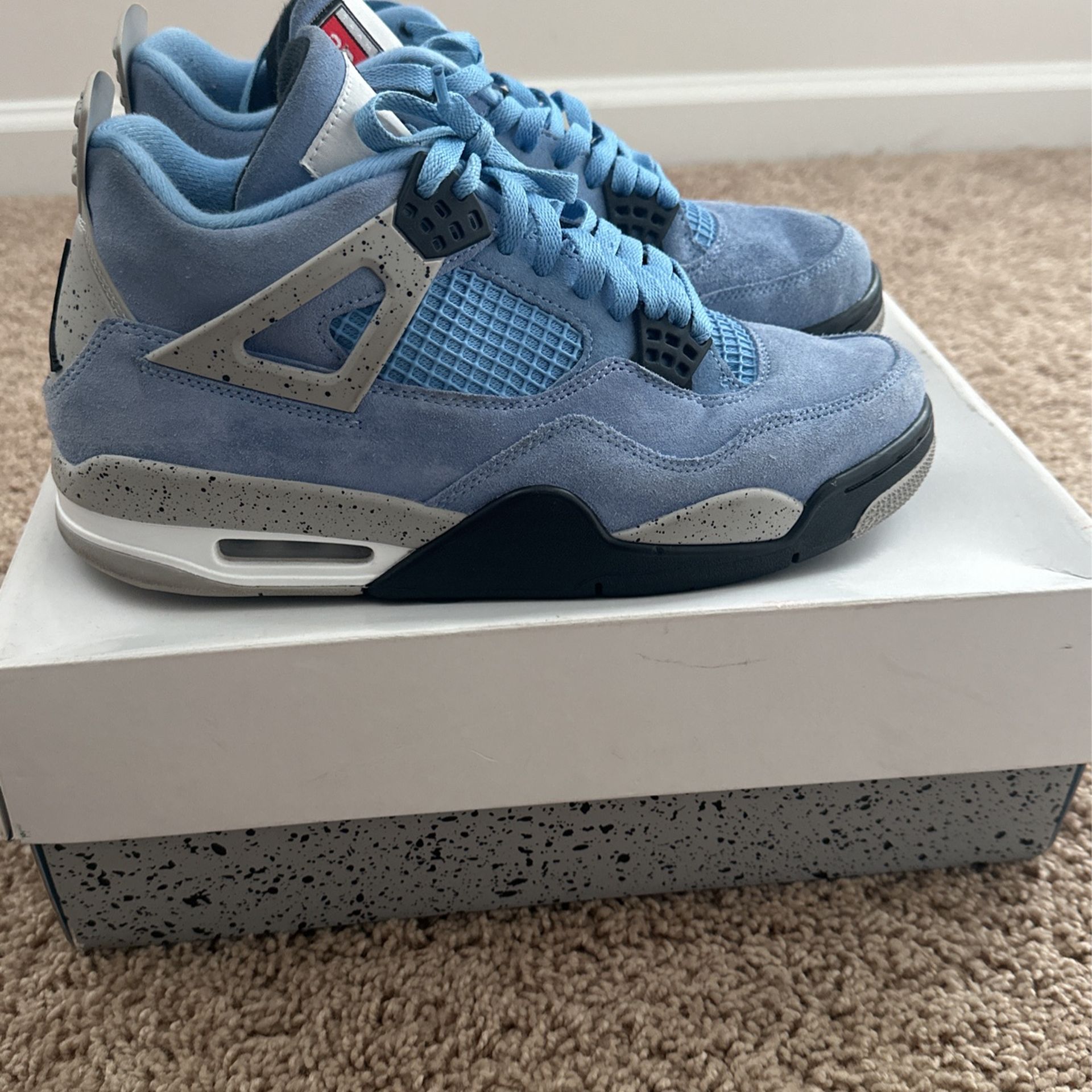 JORDAN 4 RETRO 