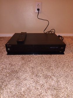 For sale SONY Blue Ray disc/DVD home theater system. Please see pictures for more details.