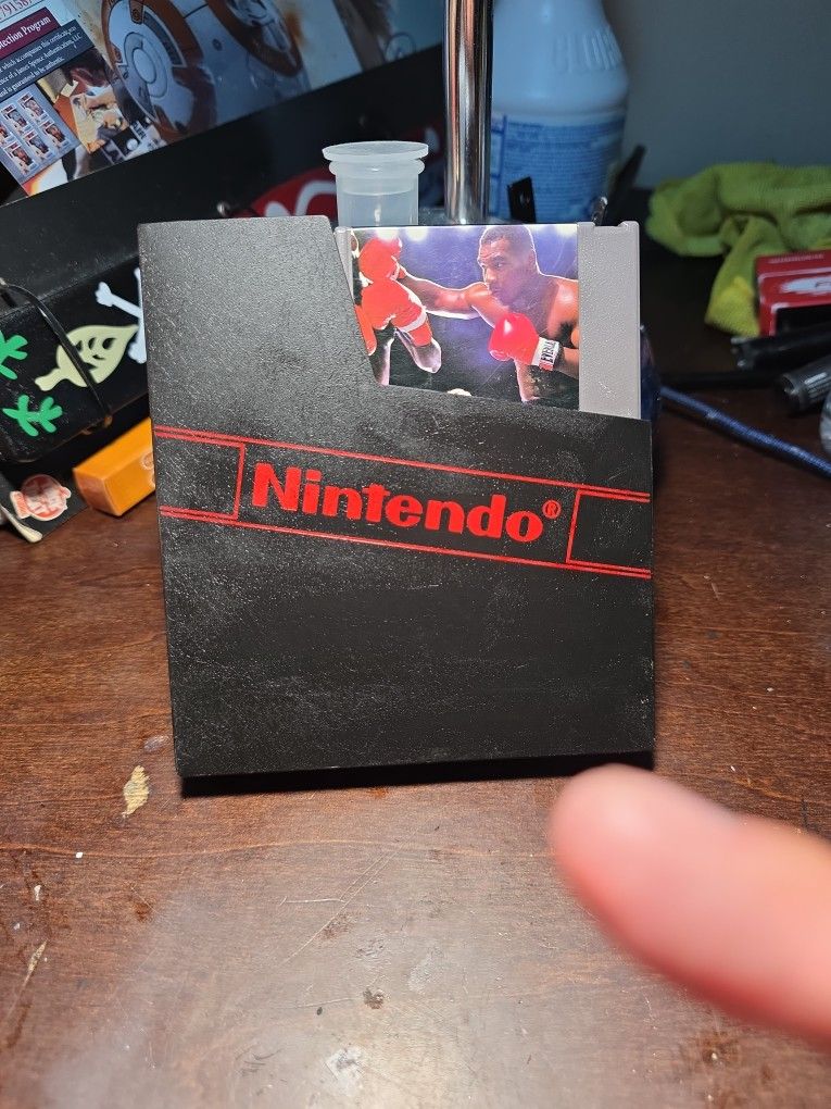 1987 Mike Tysons Punch Out . N.E.S Game .