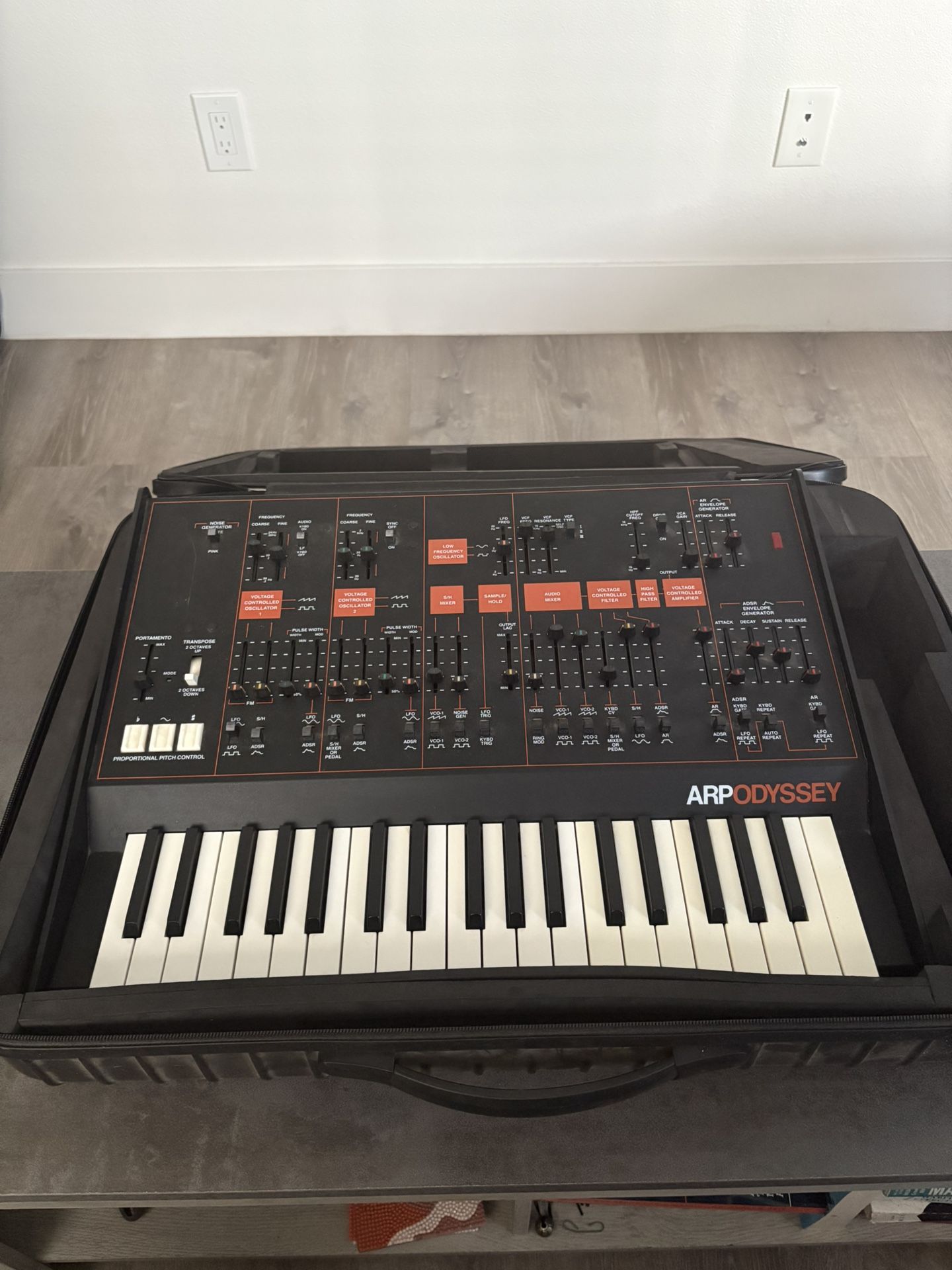Korg Arp Odyssey Synth - 600$