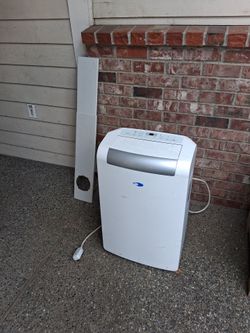Portable air conditioner