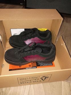 Volcom work wear steel toes