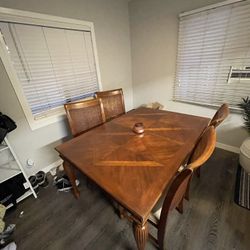 Dining Room Table And Chairs 