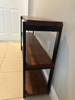 Hallway Table/ Mesa de Entrada