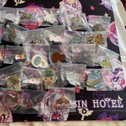 ✨Pin Lot Sale✨