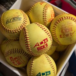 Softballs 🥎