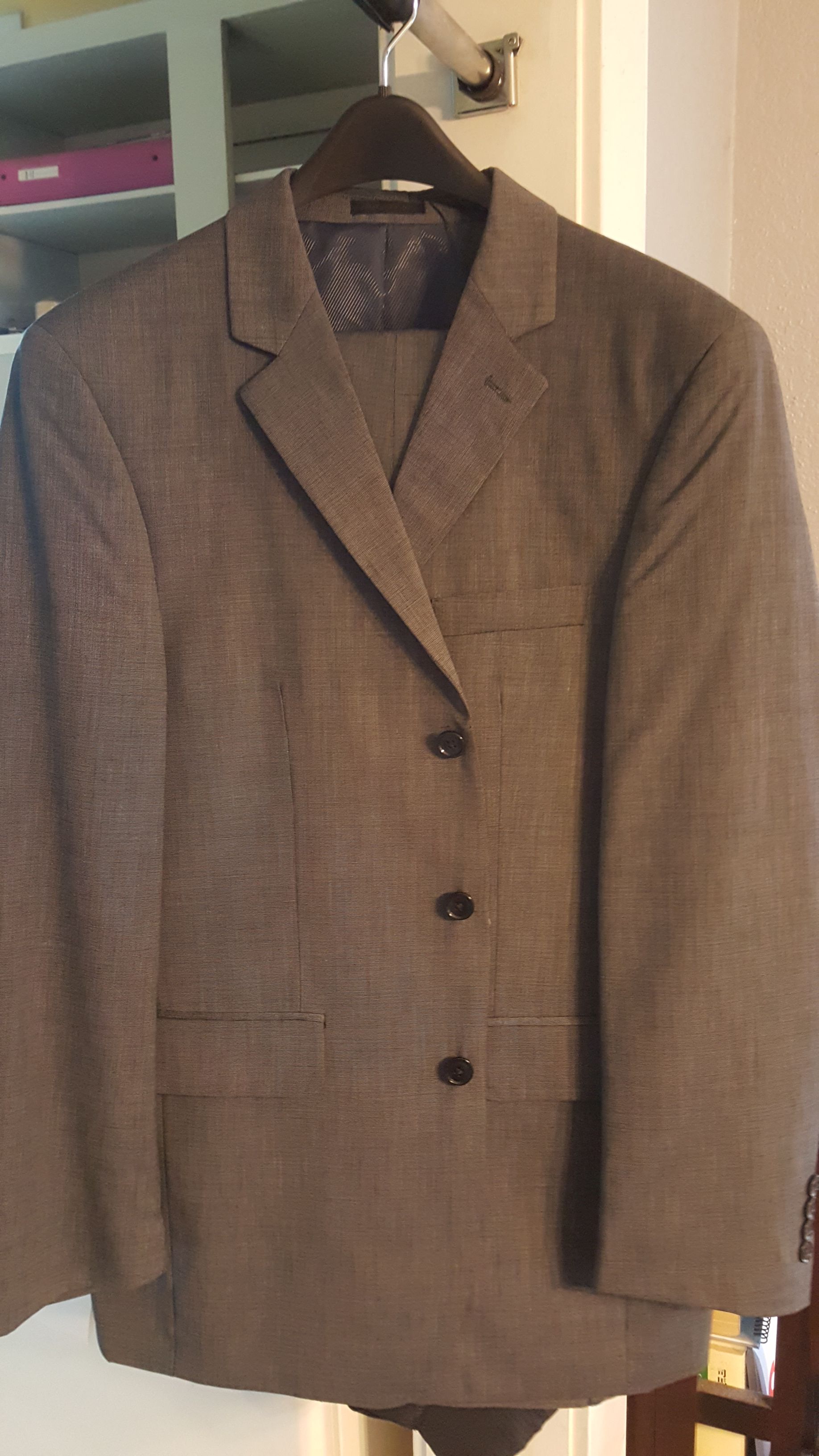 Suit size 40R andrew fezza