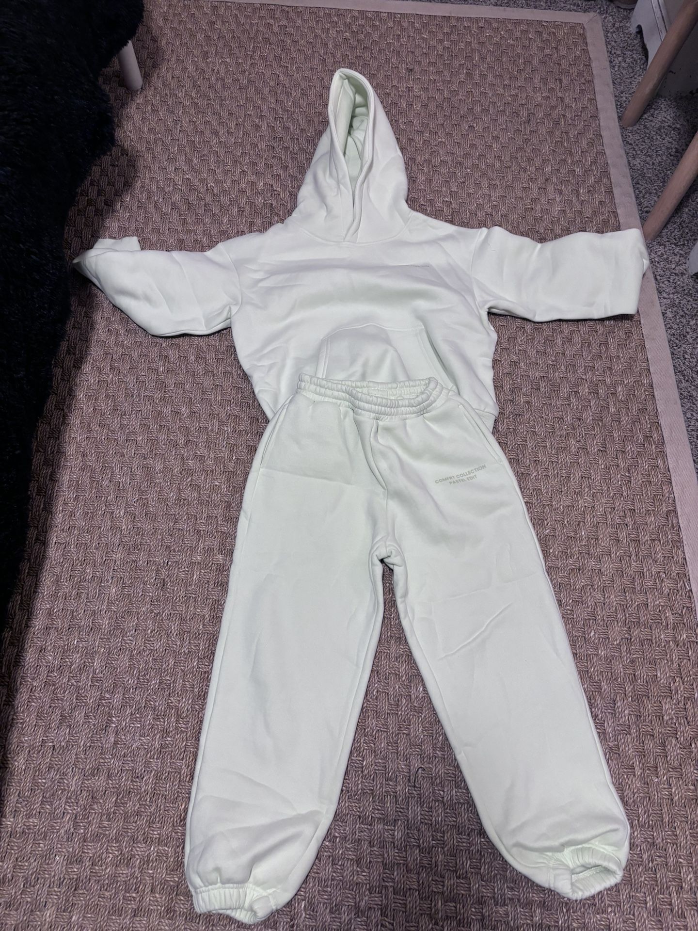Comfrt brand Child sweat outfit