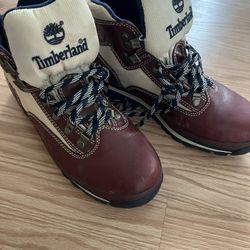 Women’s timberland Hiking Boots Size 8