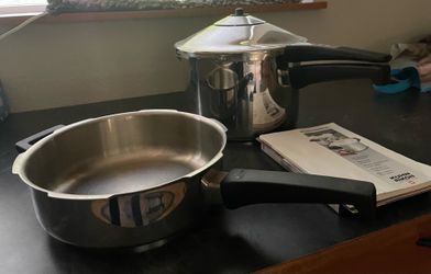 Kuhn Rikon pressure cooker sauce and skillet