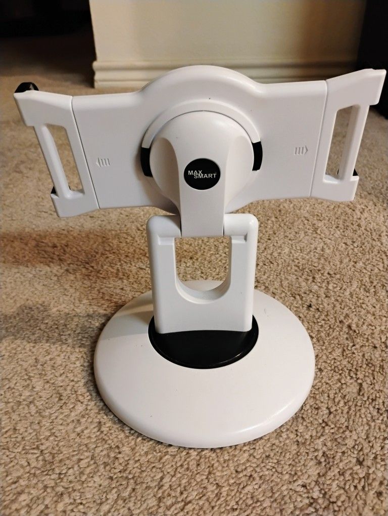 360° Rotating iPad Stand