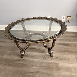 Entrance table