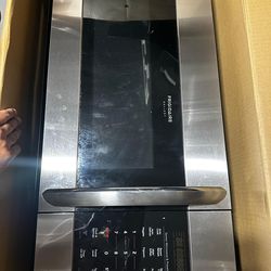 Frigidaire Gallery microwave