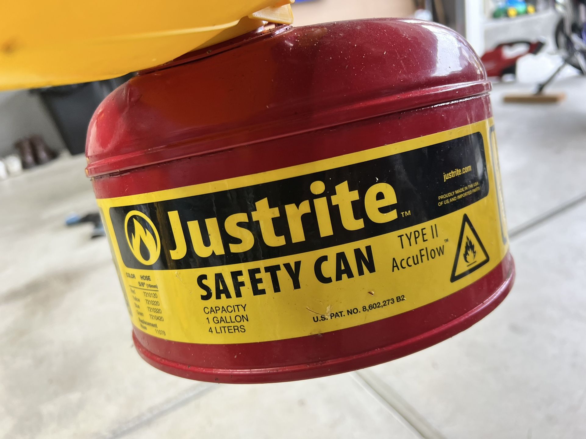 1 GALLON GAS CAN PRE MIXED