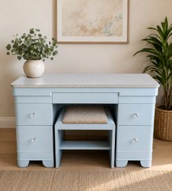 5-Drawer Tall Wood Dresser in Distressed Green