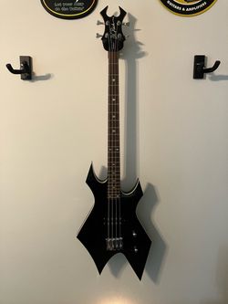 Vintage 2001 BC Rich Warlock Revenge Bass Guitar