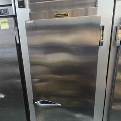 1 Door Refrigerator Traulsen 