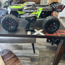 Arrma kraton 8s